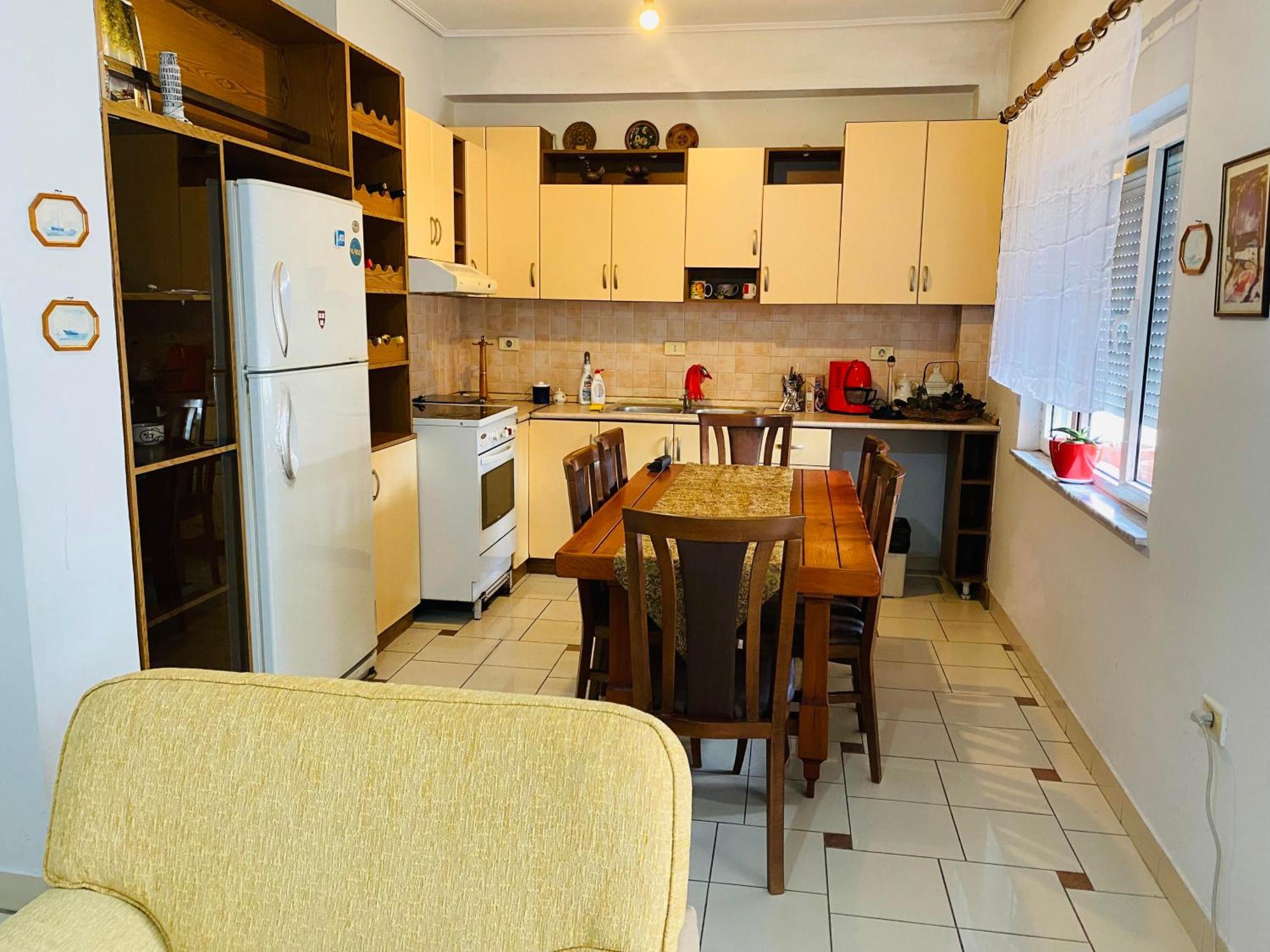 Downtown Apartment 2 Bedroom Ac Wifi Tirana