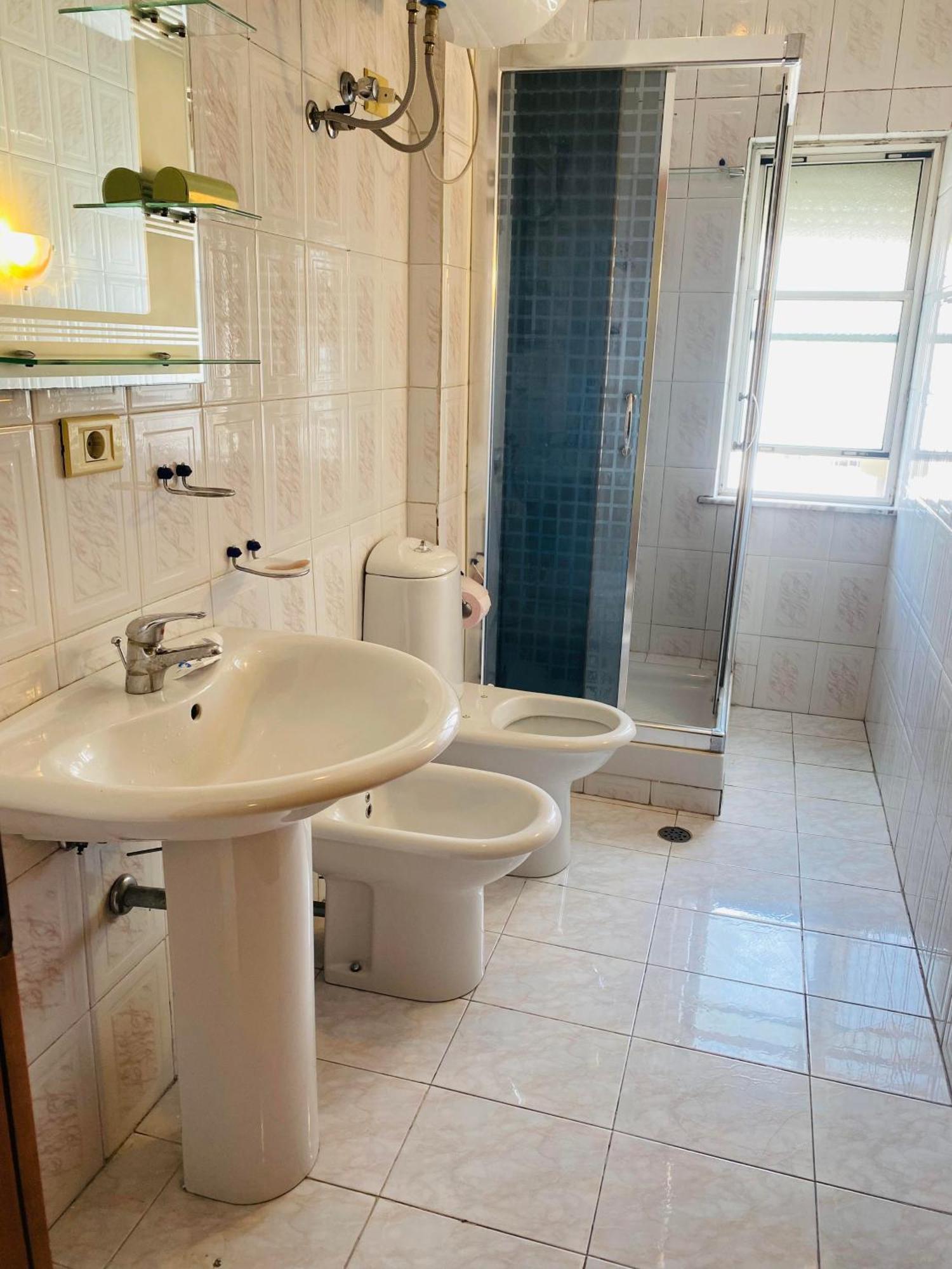 Downtown Apartment 2 Bedroom Ac Wifi * Tirana